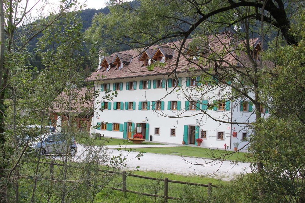 Hotel Aplis Ovaro Extérieur photo